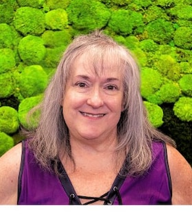 Staff member Betty Crockett from ID_543a9e