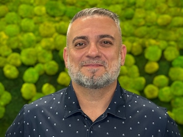 Staff member Ibrahim Dinler from ID_4079c2574590