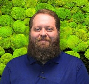 Staff member Ethan Pierce from ID_4079c2574590