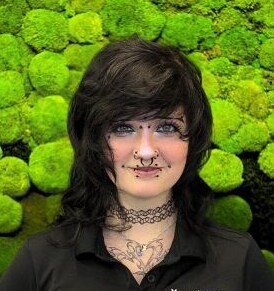 Staff member Callie Hammond from ID_a5d3a1d8195c