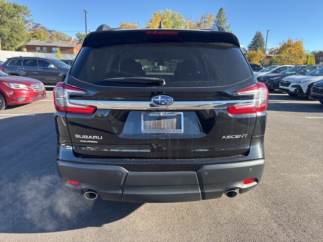 2023 Subaru Ascent Premium photo 3