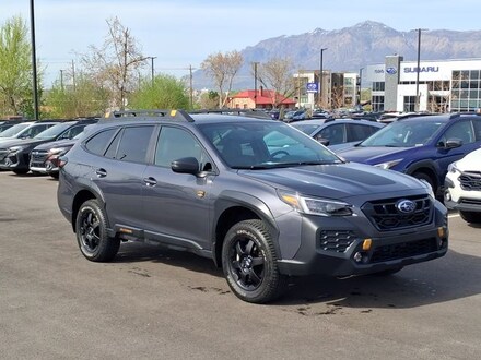 2025 Subaru Outback Wilderness SUV 10R588