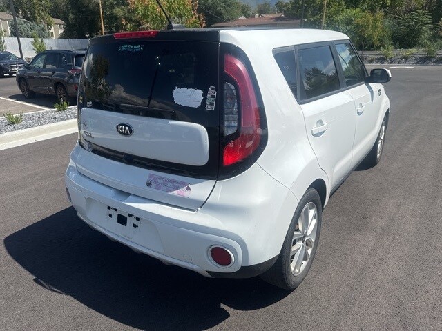 2017 Kia Soul Plus photo 2