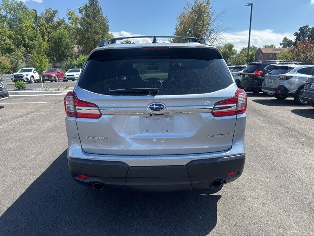 2021 Subaru Ascent Premium photo 2