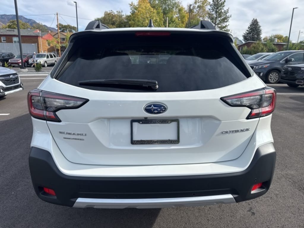 Used 2024 Subaru Outback Limited SUV