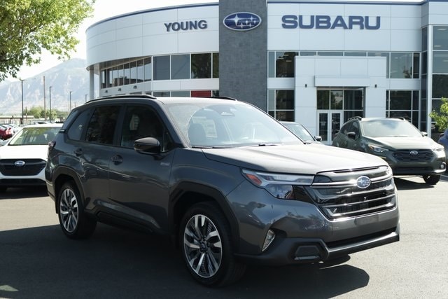 2025 Subaru Forester Touring's photo