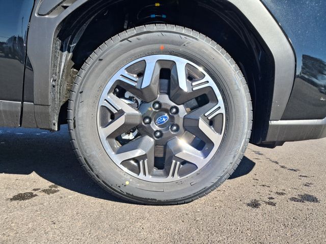 2025 Subaru Forester Premium - Photo 10