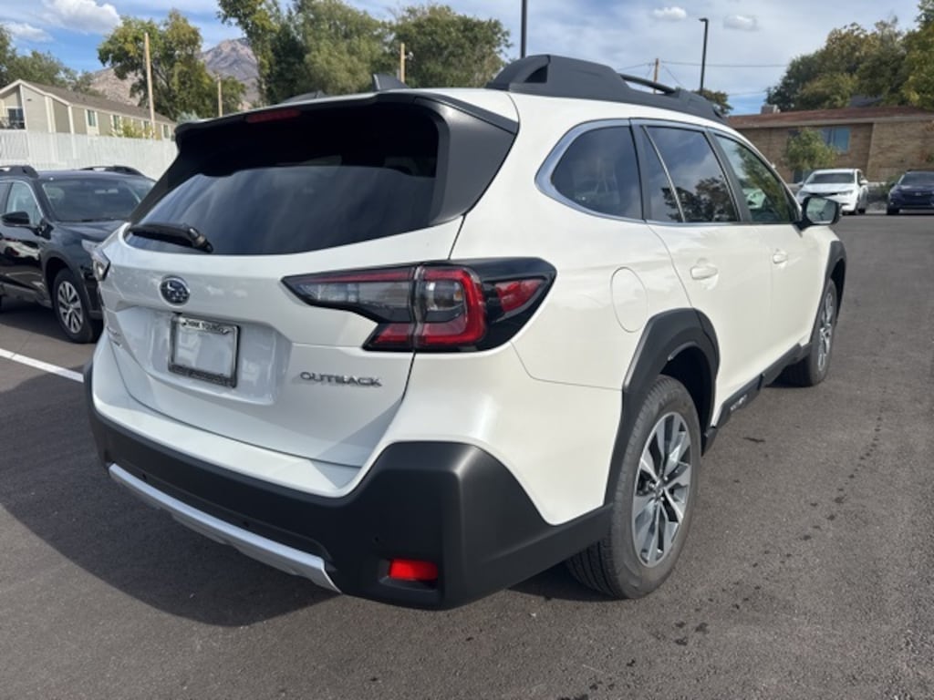 Used 2024 Subaru Outback Limited SUV