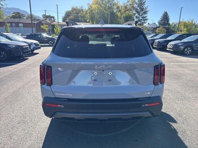 2023 Kia Sorento X-Line S photo 3