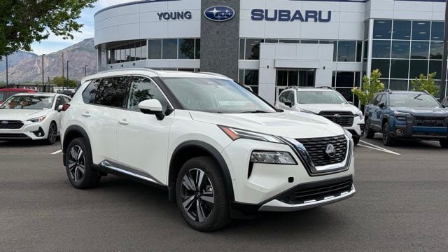 2023 Nissan Rogue Platinum AWD's photo