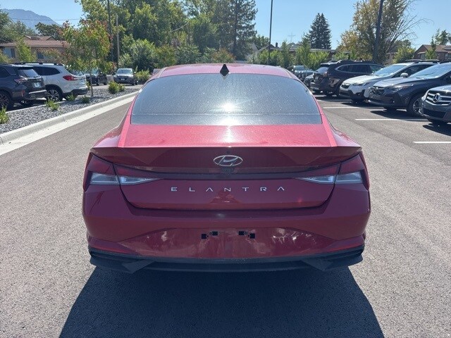 2022 Hyundai Elantra SE photo 4