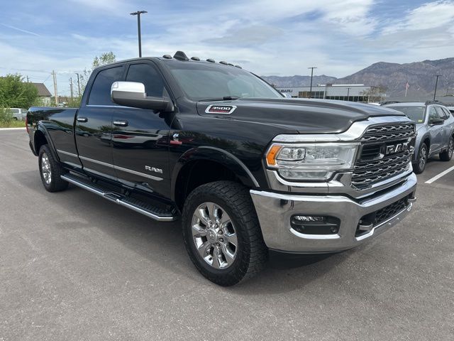 2021 RAM 3500 Limited 4X4 Crew Cab LWB's photo