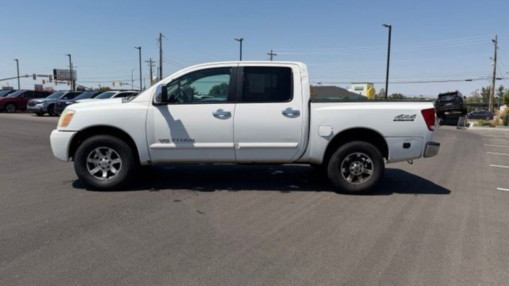 Used 2005 Nissan Titan SE Truck Crew Cab