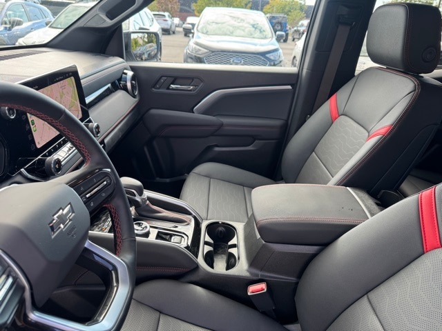 2024 Chevrolet Colorado Z71 photo 20