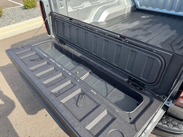 2024 Chevrolet Colorado Z71 photo 13