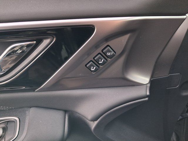 2025 Subaru Outback Limited - Photo 21