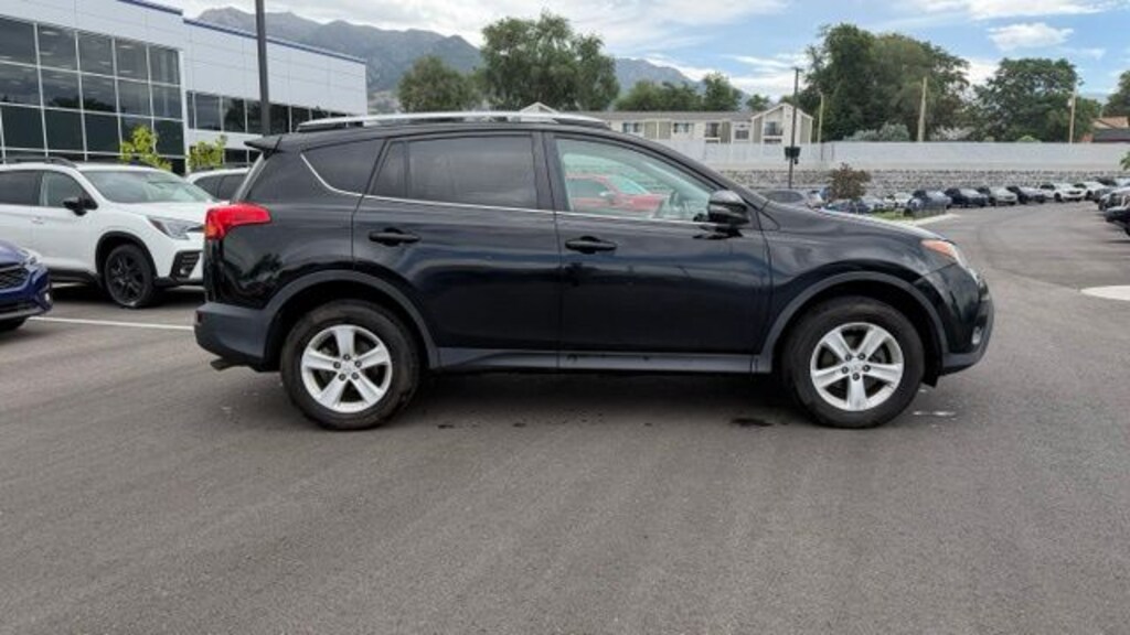 Used 2014 Toyota RAV4 4WD XLE SUV