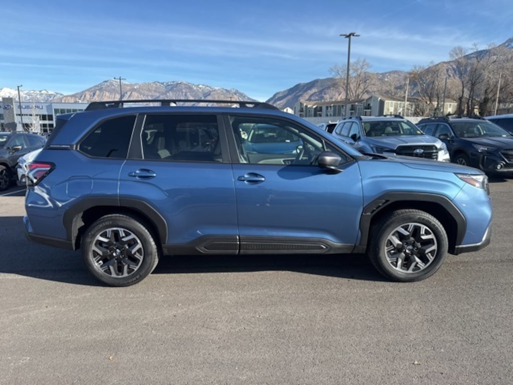 Used 2025 Subaru Forester Premium SUV