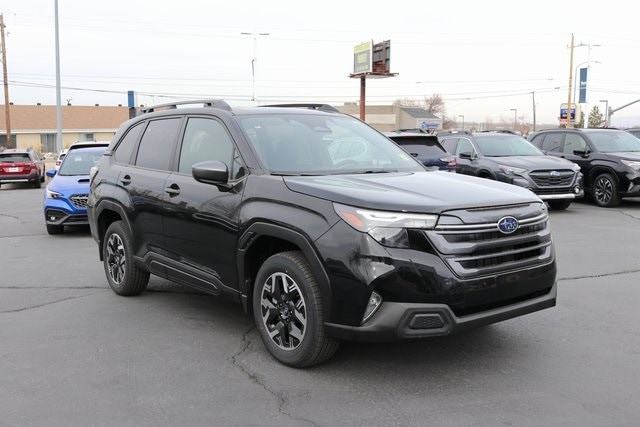 2025 Subaru Forester Premium's photo