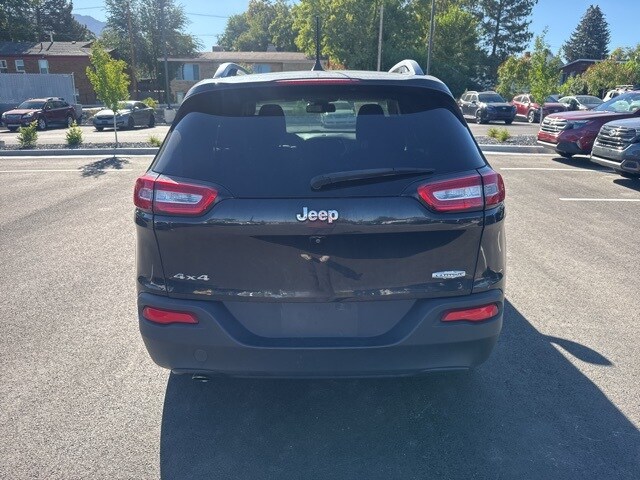 2016 Jeep Cherokee Latitude photo 4