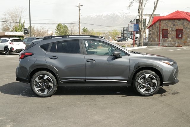 2025 Subaru Crosstrek Limited photo 2