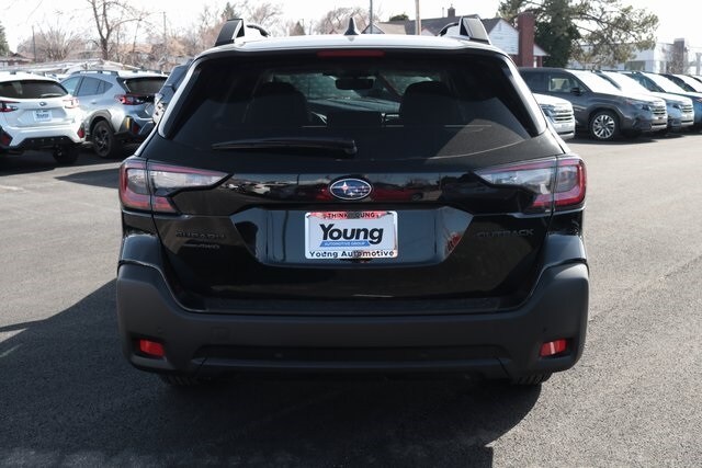 2025 Subaru Outback Onyx Edition photo 4