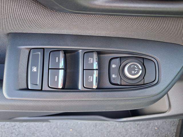 2025 Subaru Forester Premium - Photo 18