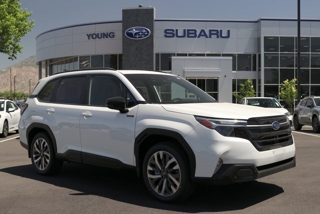 2025 Subaru Forester Touring's photo