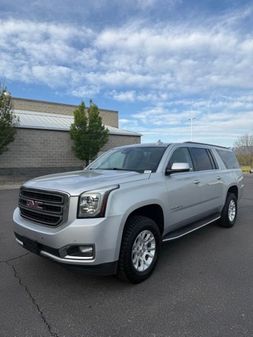 Used 2017 GMC Yukon XL SLT SUV
