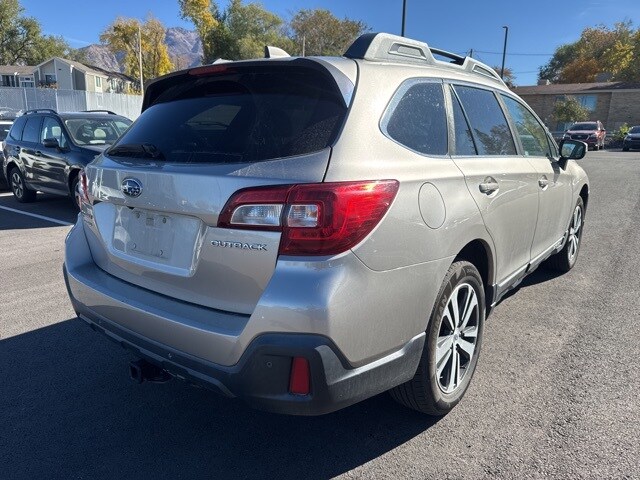 2018 Subaru Outback 2.5i Limited photo 3