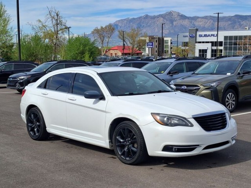 Used 2014 Chrysler 200 Limited Sedan