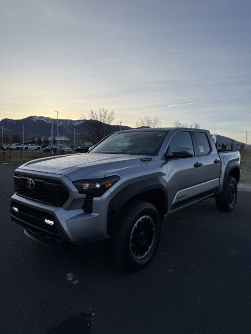 New 2025 Toyota Tacoma i-FORCE MAX TRD Off Road Hybrid Double Cab 5' Bed AT Truck Double Cab