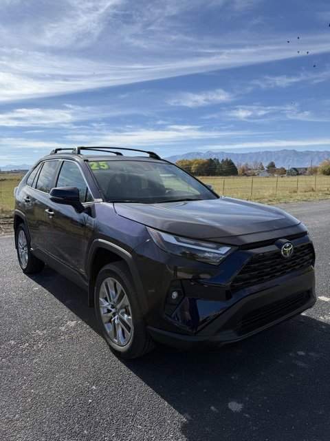 2025 Toyota RAV4 XLE Premium photo 3