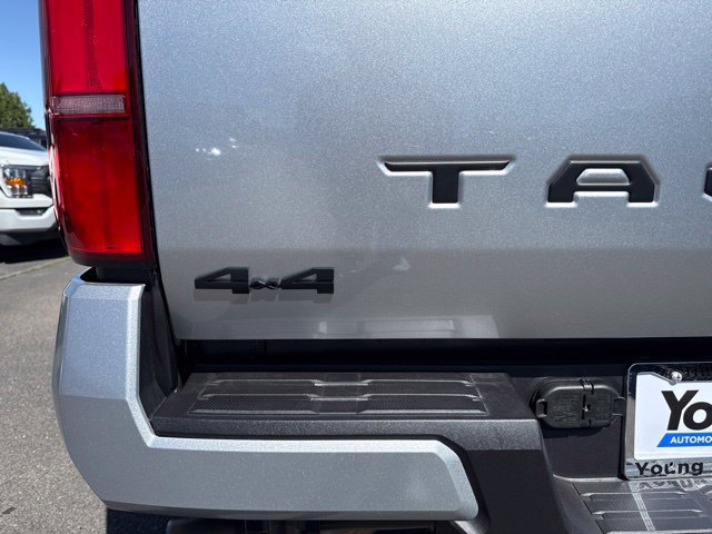 2026 Toyota Tacoma TRD Sport - Photo 9
