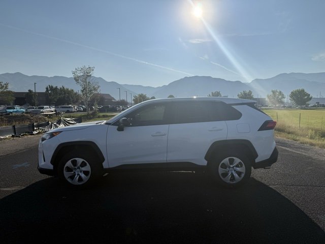 2022 Toyota RAV4 LE Sport photo 2