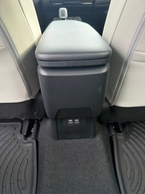 2026 Toyota Prius XLE - Photo 37