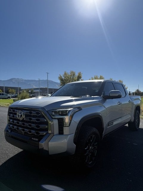 2024 Toyota Tundra Platinum photo 3