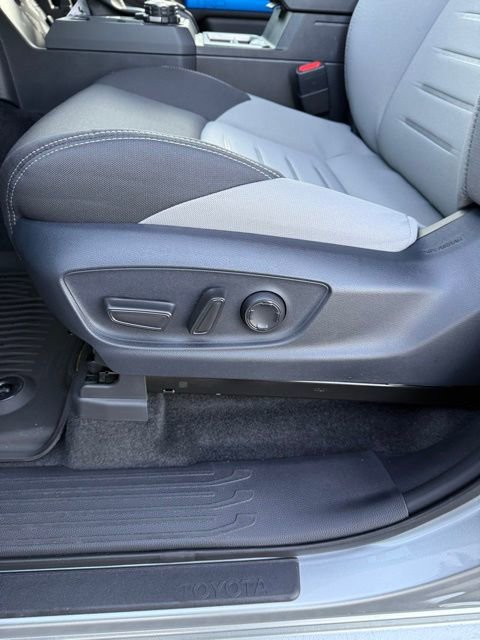 2025 Toyota Tacoma TRD Off Road - Photo 16