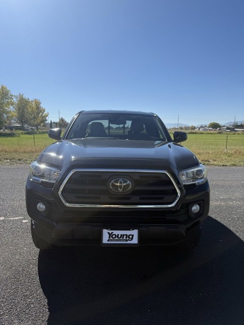 2018 Toyota Tacoma SR5 photo 3