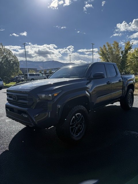 2025 Toyota Tacoma SR5 photo 2