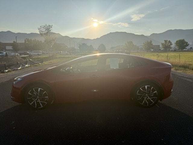 2024 Toyota Prius Prime XSE Premium photo 2