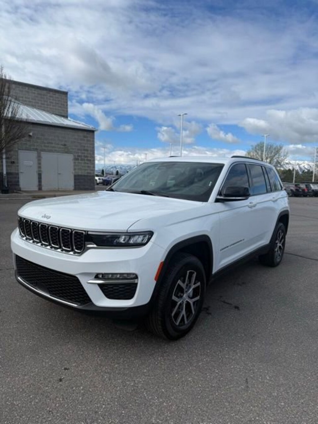 Used 2024 Jeep Grand Cherokee Limited Sport Utility