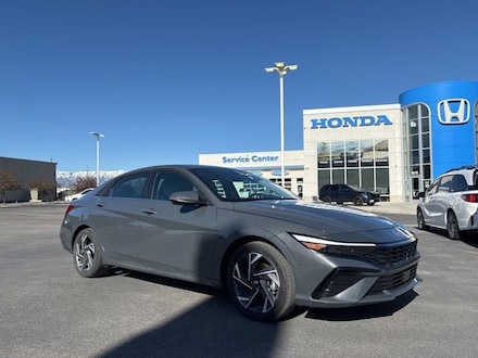 2025 Hyundai Elantra Limited Sedan