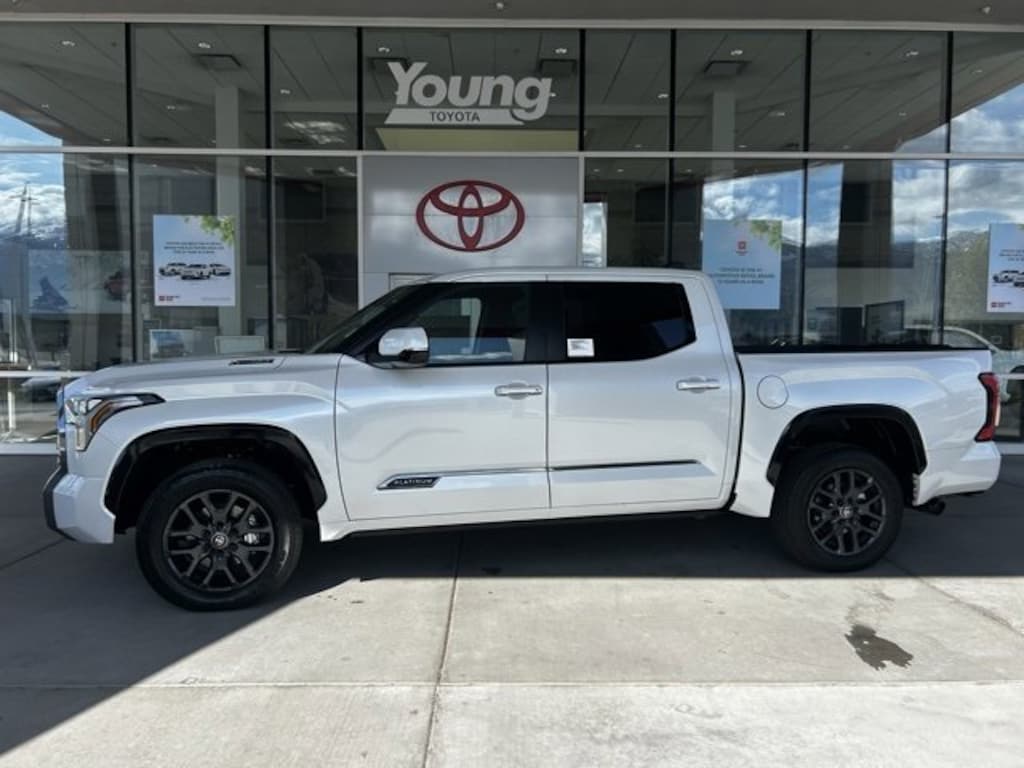 New 2025 Toyota Tundra i-FORCE MAX Platinum Hybrid CrewMax 5.5' Bed Truck CrewMax
