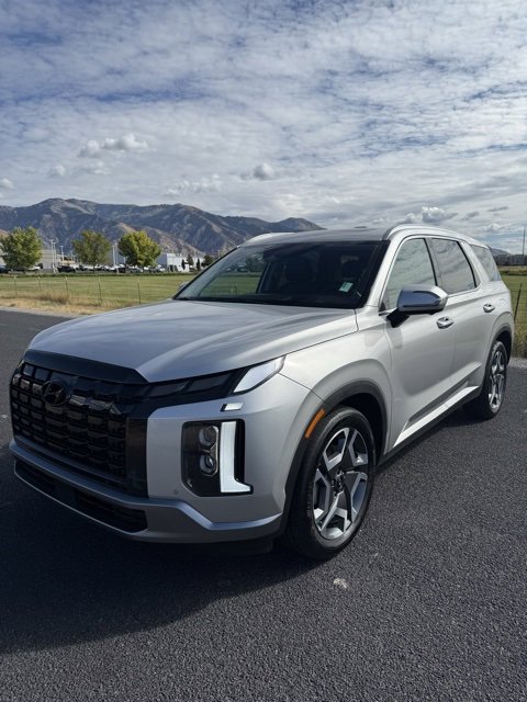 2024 Hyundai Palisade Limited photo 3