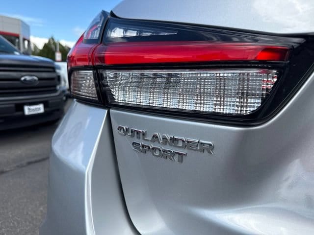 2025 Mitsubishi Outlander Sport ES - Photo 7