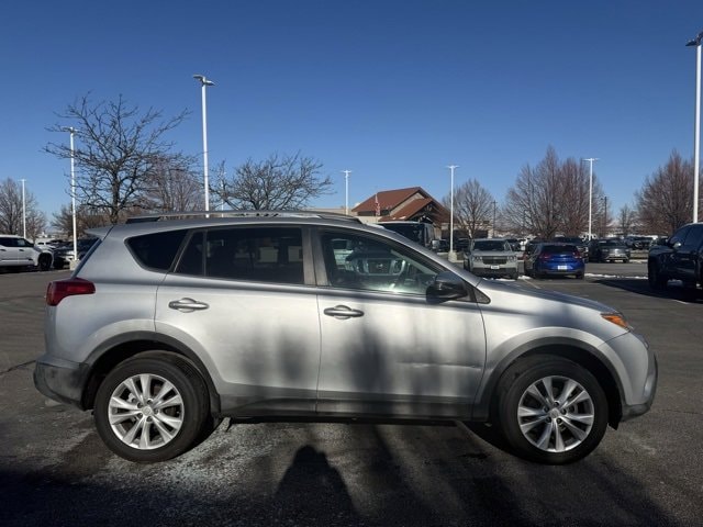 2015 Toyota RAV4 Limited's photo