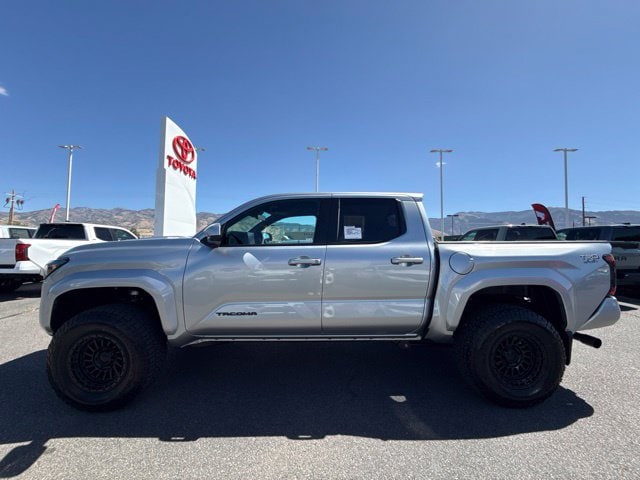 2026 Toyota Tacoma TRD Sport - Photo 12