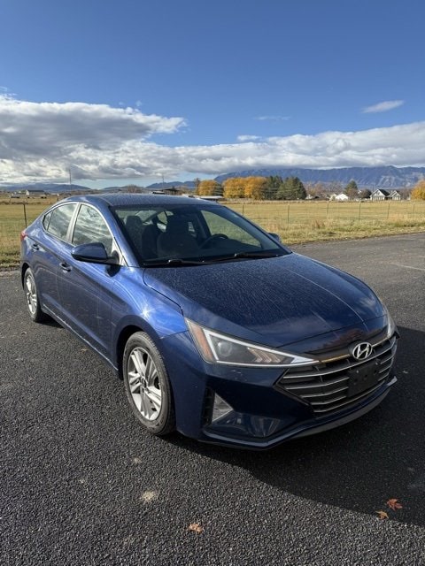 2019 Hyundai Elantra SEL photo 3