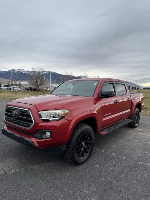 2018 Toyota Tacoma SR5 photo 2